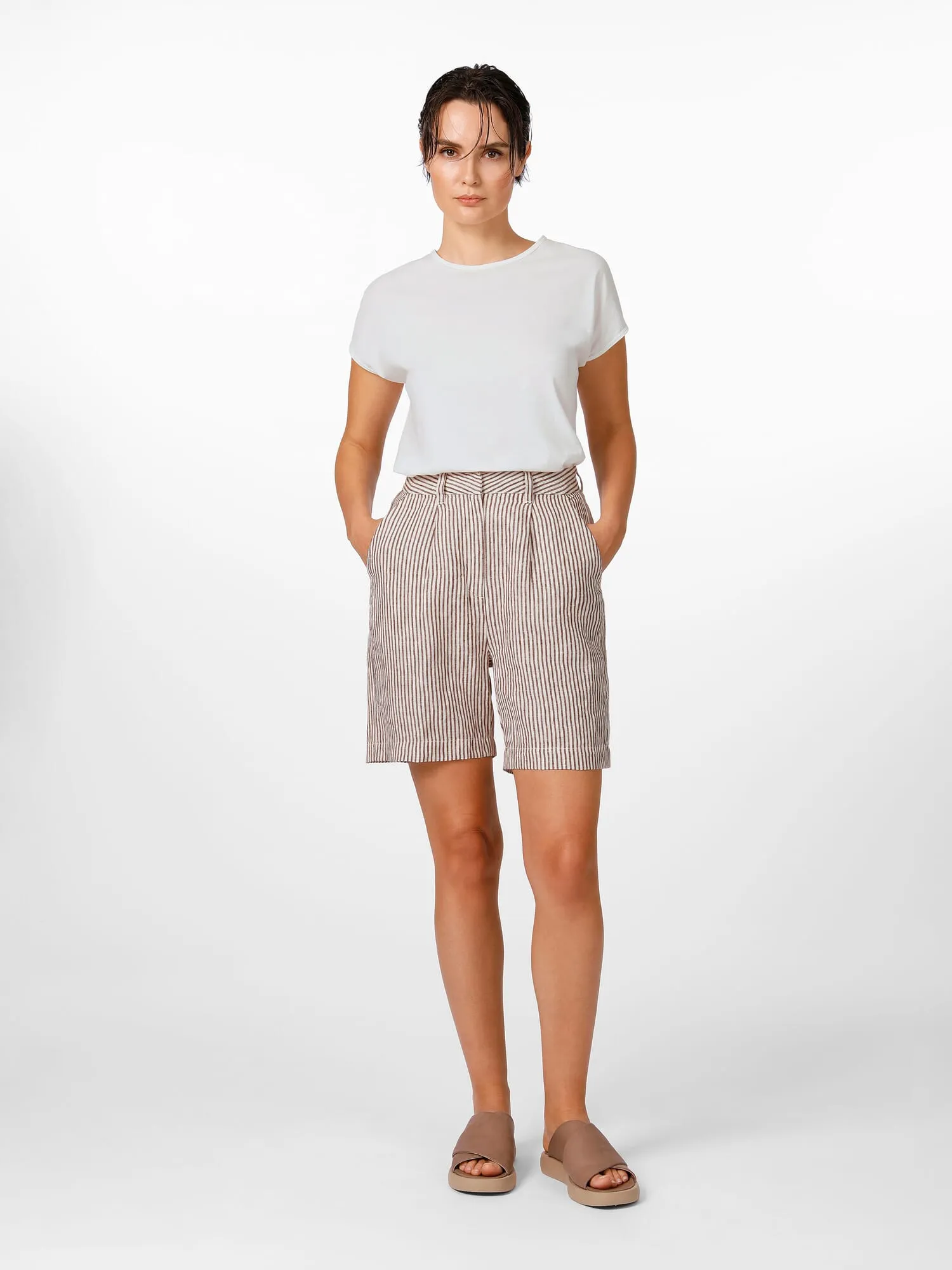 Short en lin rayé pour femmes
