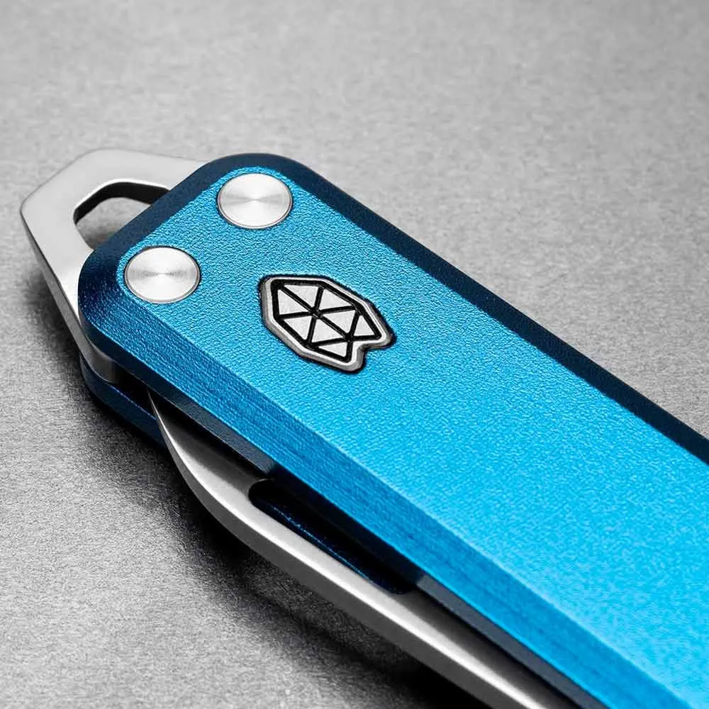 The James Brand The Elko Cerulean Stainless